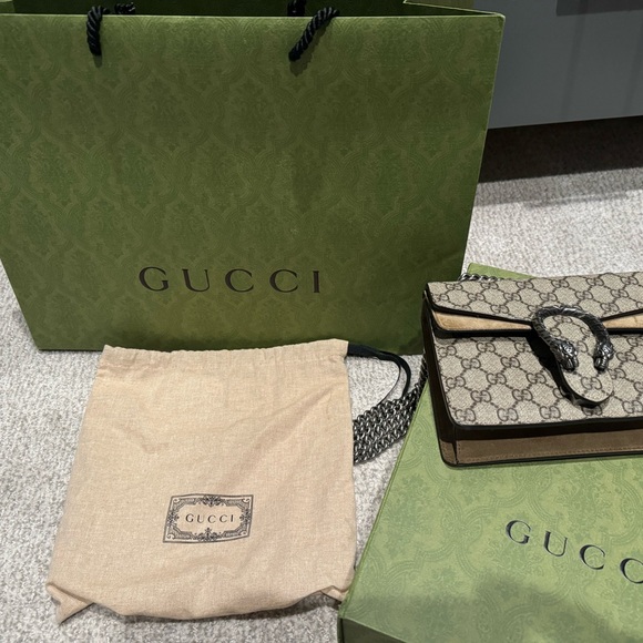 Gucci Dionysus Bag - Picture 3 of 6